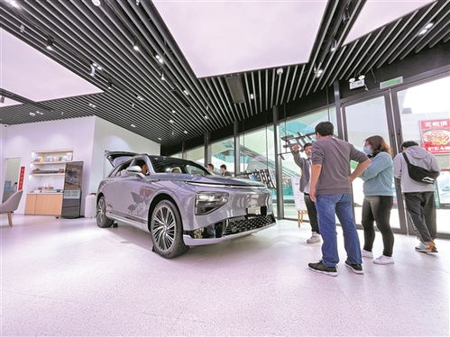 羊城晚报 广州新能源车购车补贴落地，最高1万元助力绿色出行，汽车零配件零售迎新机遇